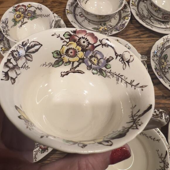 8 sets - 16 Pc - Alfred Meakin Medway dark brown Floral Cups & Saucers BUTTERFLY - Picture 7 of 16